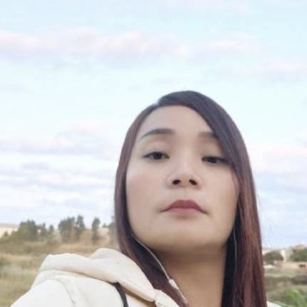 单身与高山的照片