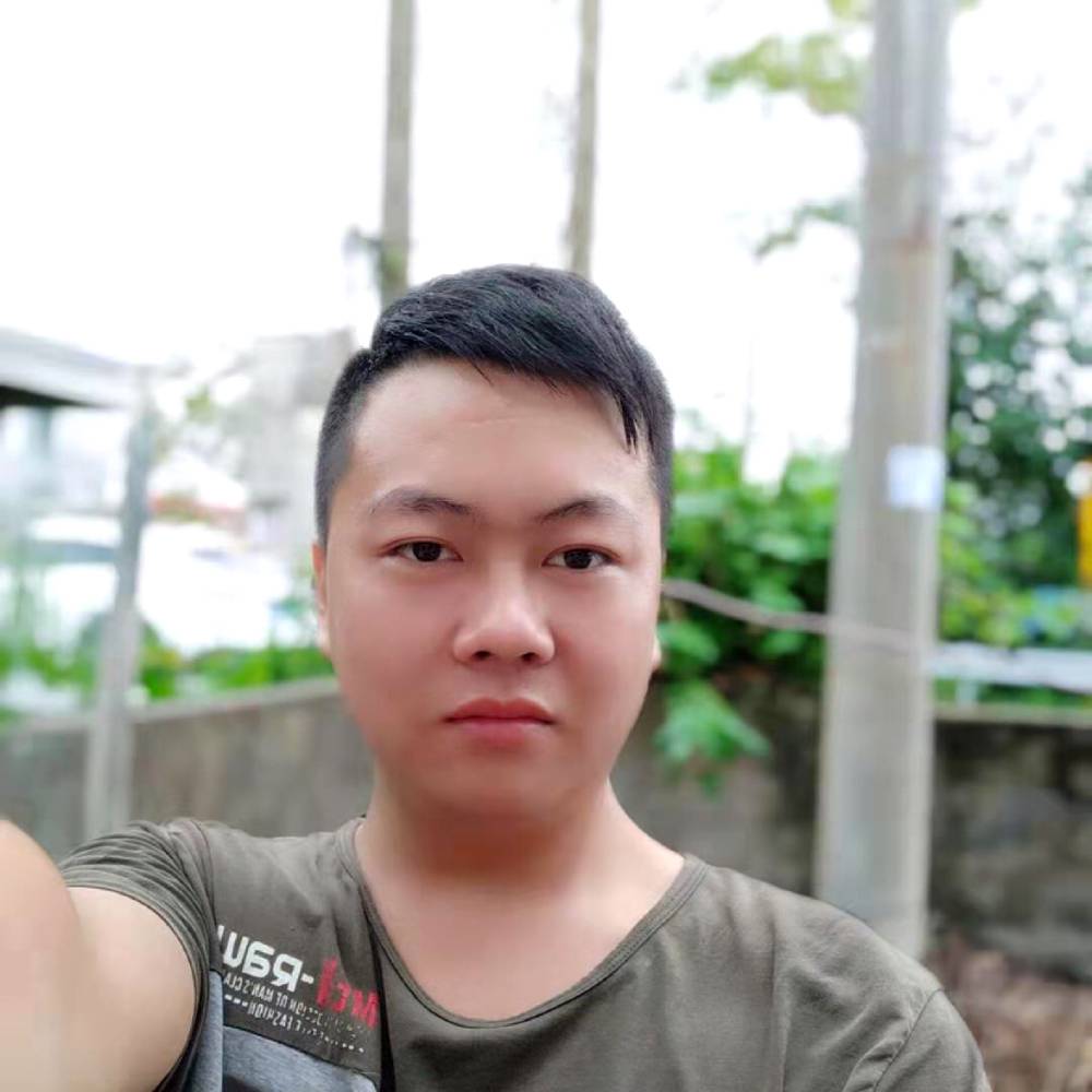 海面上的舟的照片