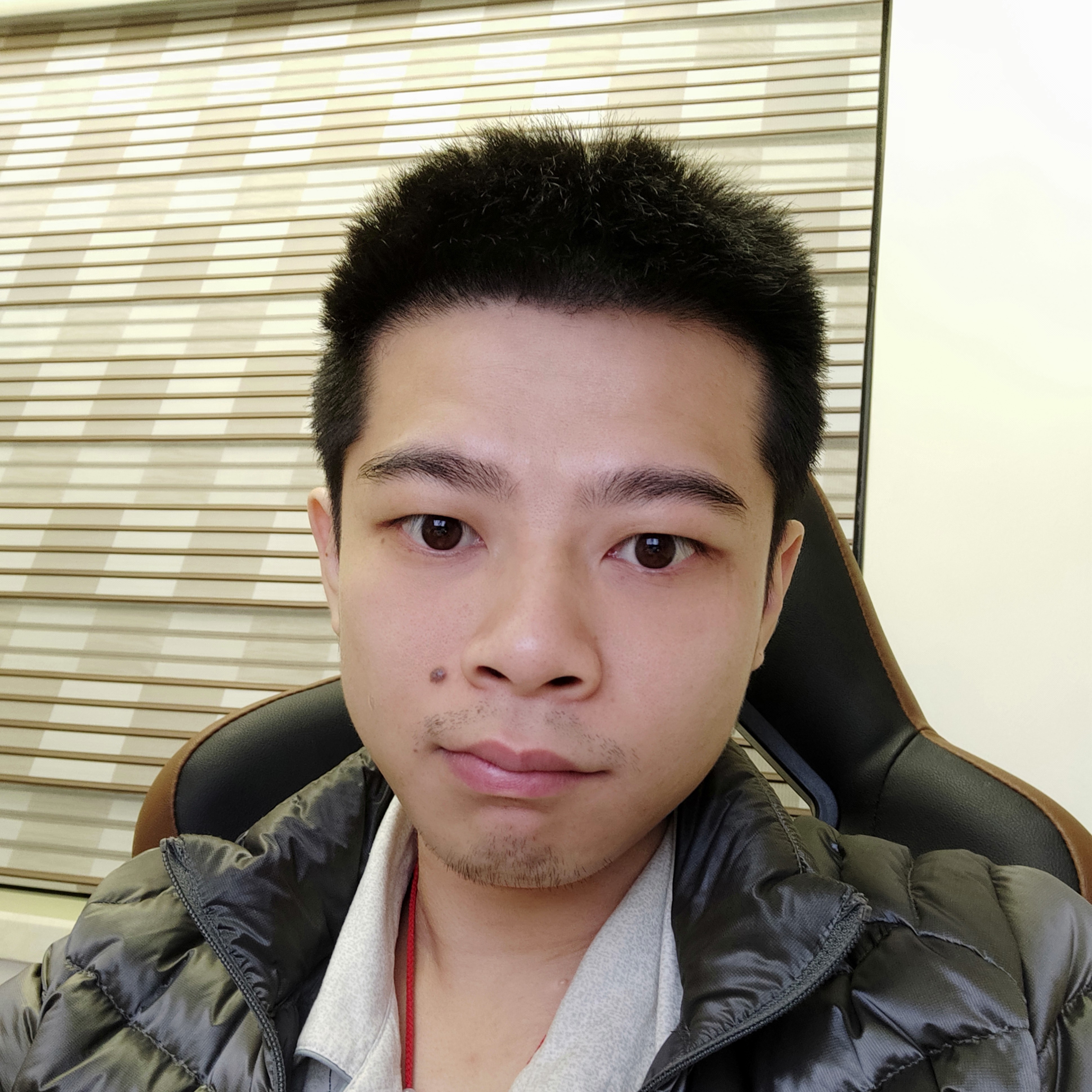 爱踢球的大鹏的照片