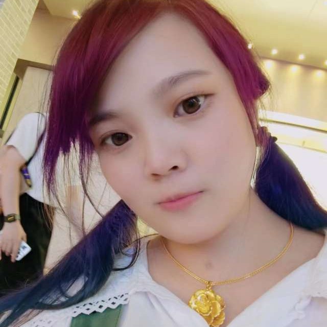 裙子回首烂漫的照片