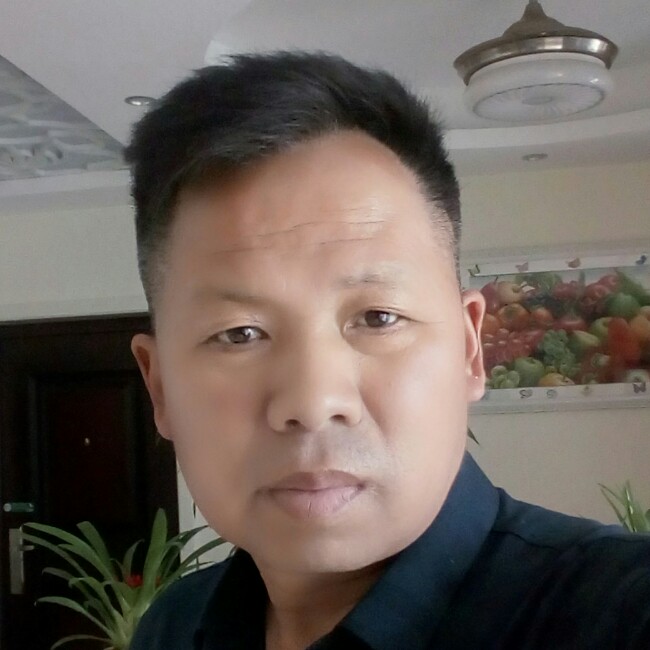 红酒爱恋简单的照片