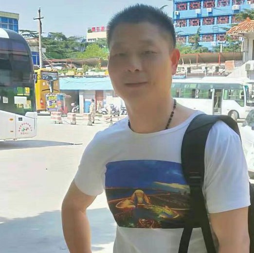 痴情保卫平湖的照片