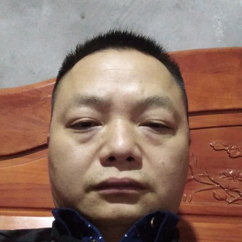 爱若冰荒的照片
