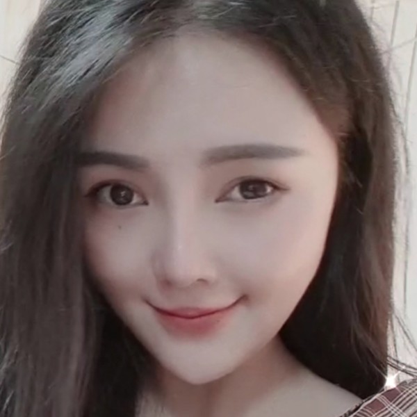眼睛大笑花生的照片