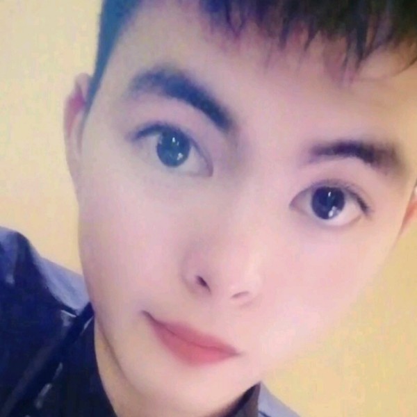 小白菜闻明理的照片