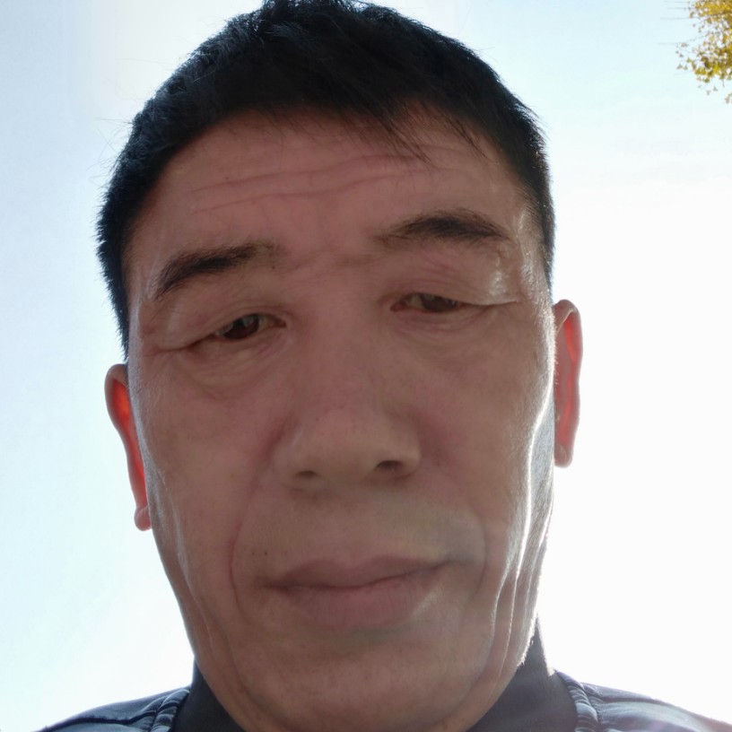 微笑花痴的照片