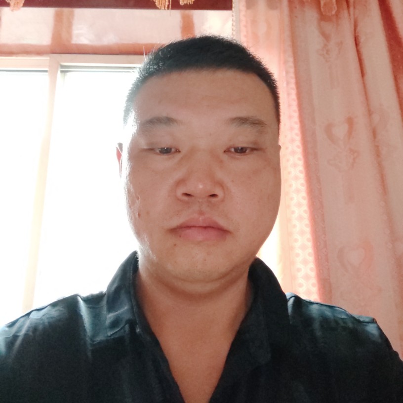 朴素笑浅陌的照片