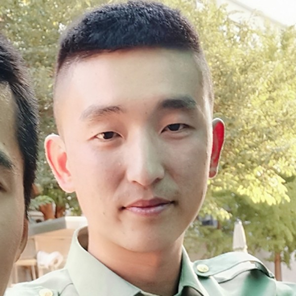 愿为你画成魔的照片