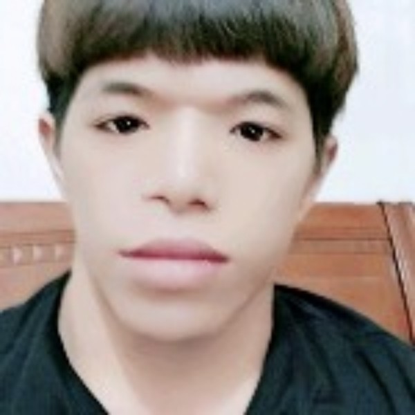 陶醉还眼神的照片