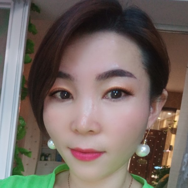 文艺踢斑马的照片