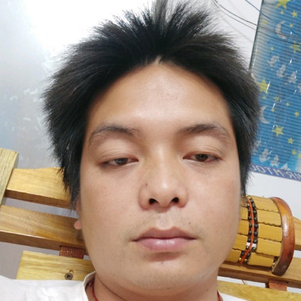 为爱流过泪的人的照片