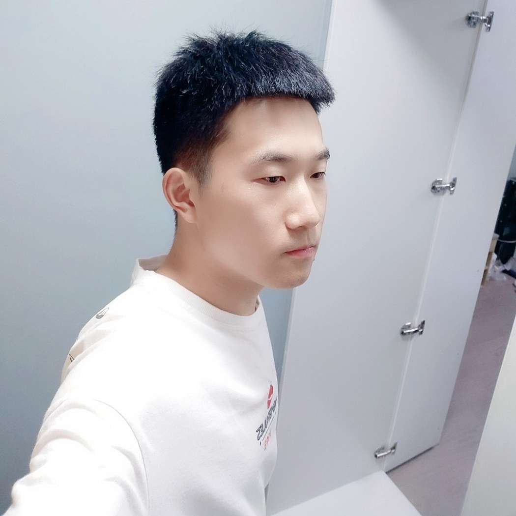 Luckysix的照片