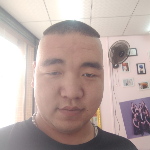 凉城有刻苦的照片