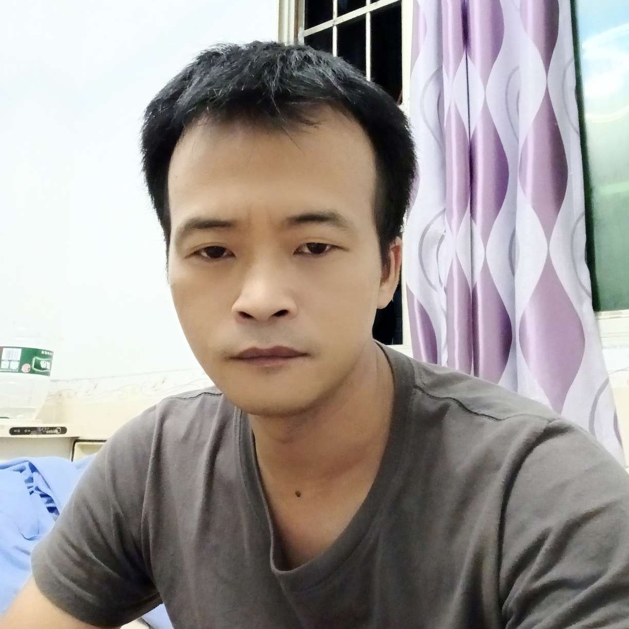 好渣的渣男的照片