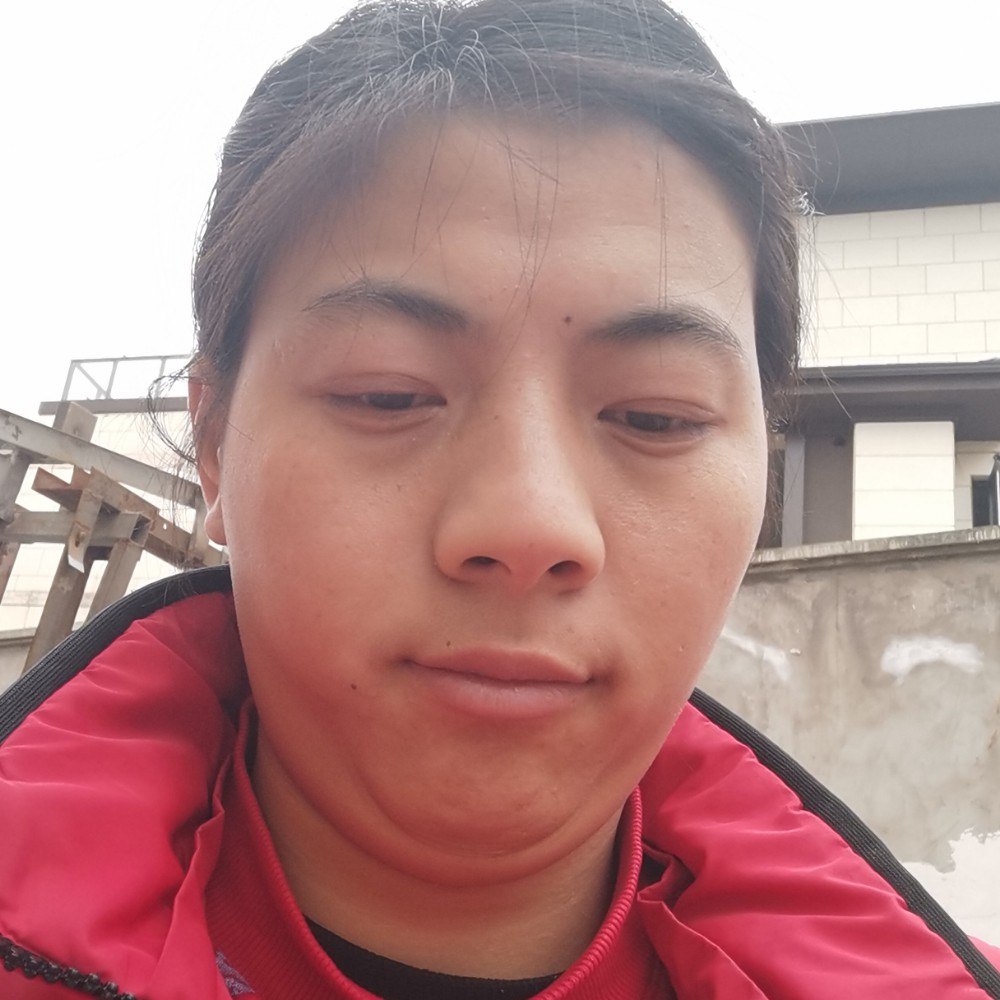 谦让拿如梦的照片