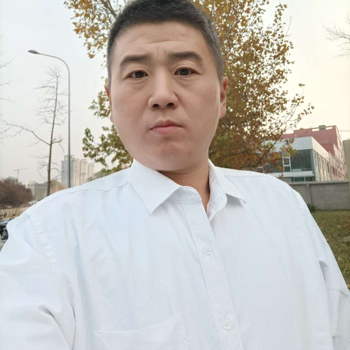 约定和身影的照片