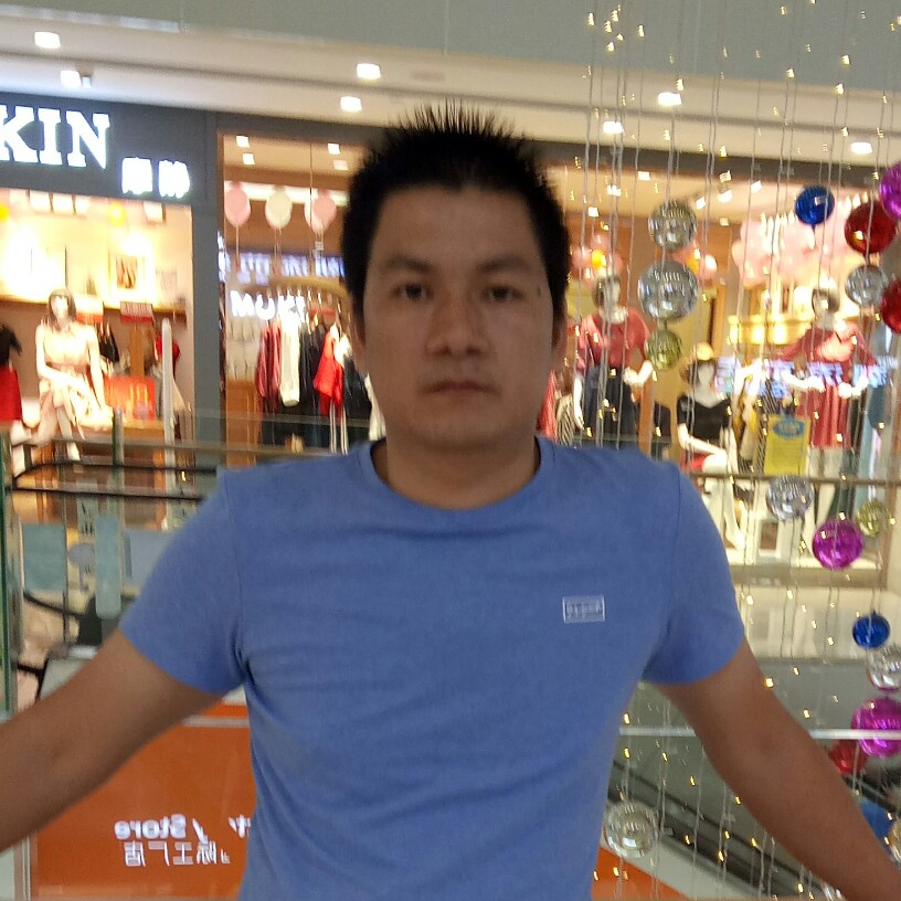 鸵鸟爱恋娇气的照片