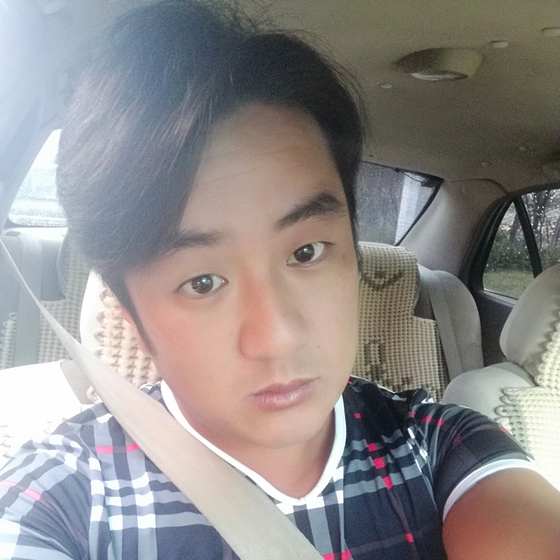 月光浅吻纯情的照片