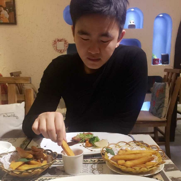 疯狂邂逅黄蜂的照片