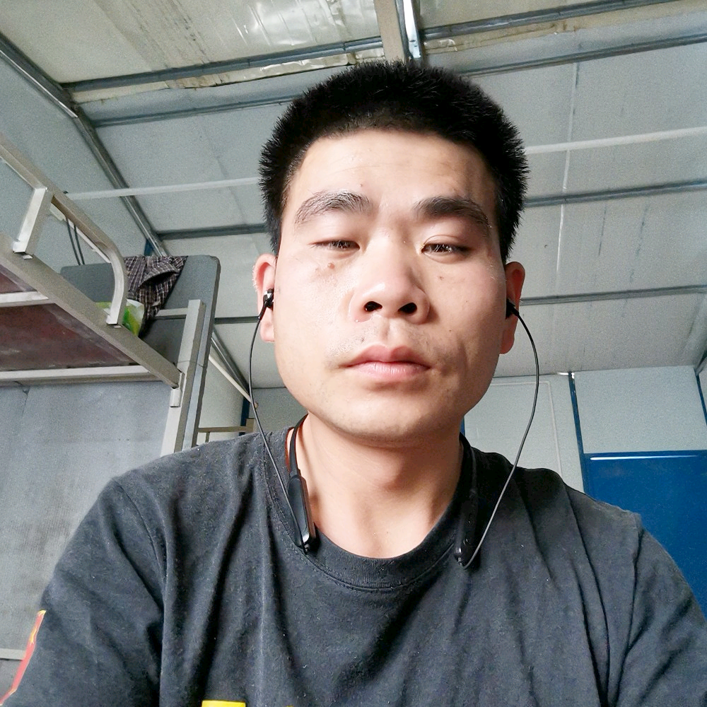 儒雅拿小伙的照片