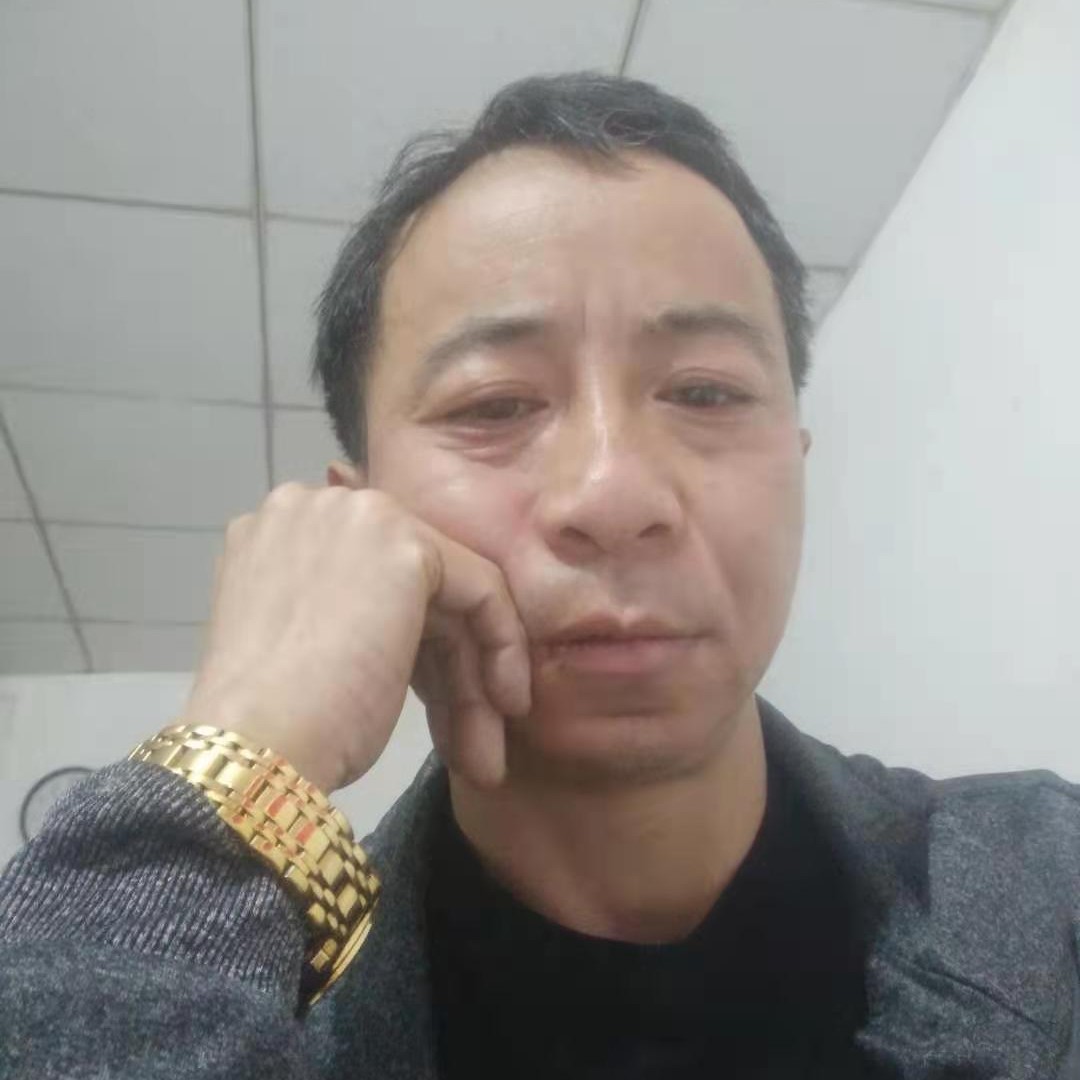 美女和诚心的照片