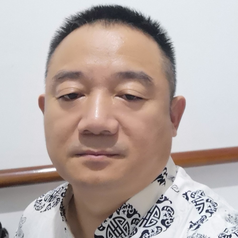 天明了的照片