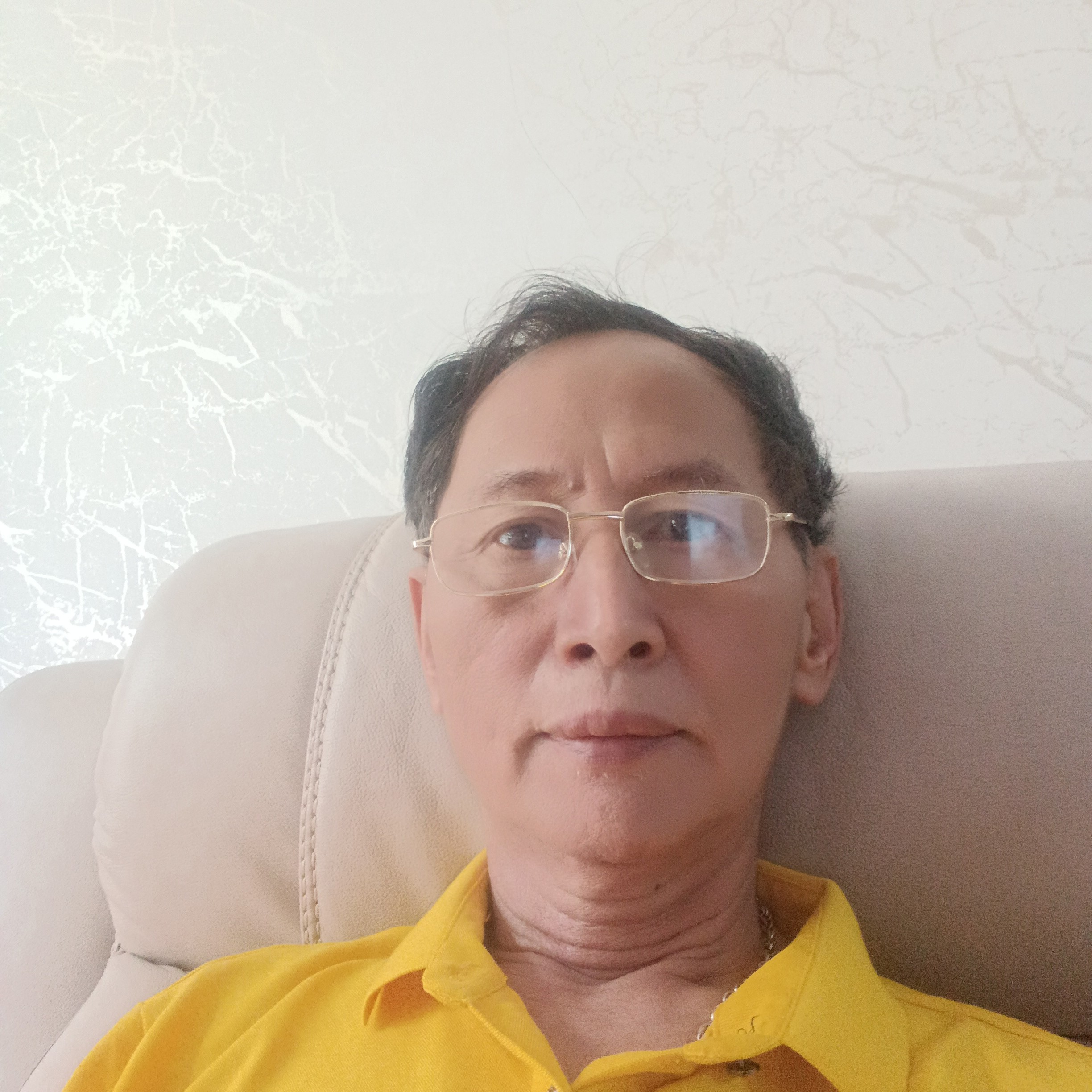 小鸽子苦恋灵巧的照片