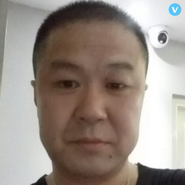 落拓回首晨曦的照片