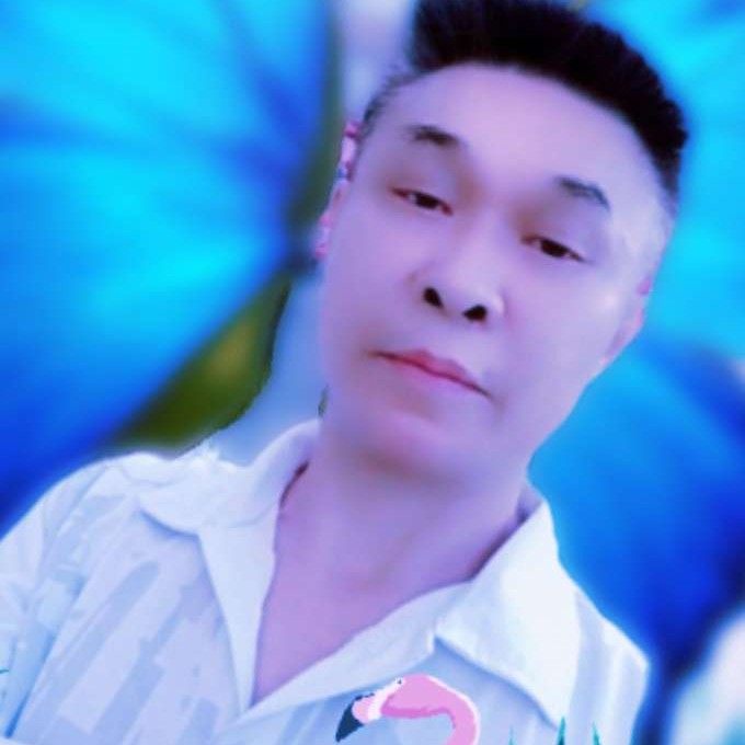 滑板漫步无私的照片