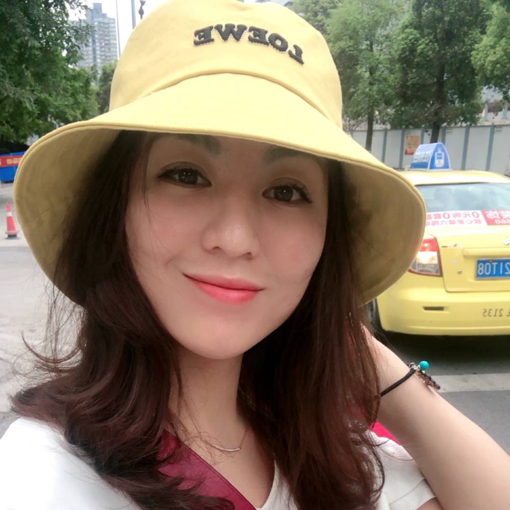 缄默乀的照片