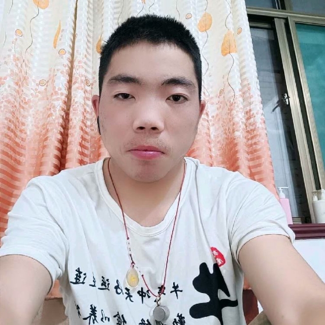 褚月飞的照片
