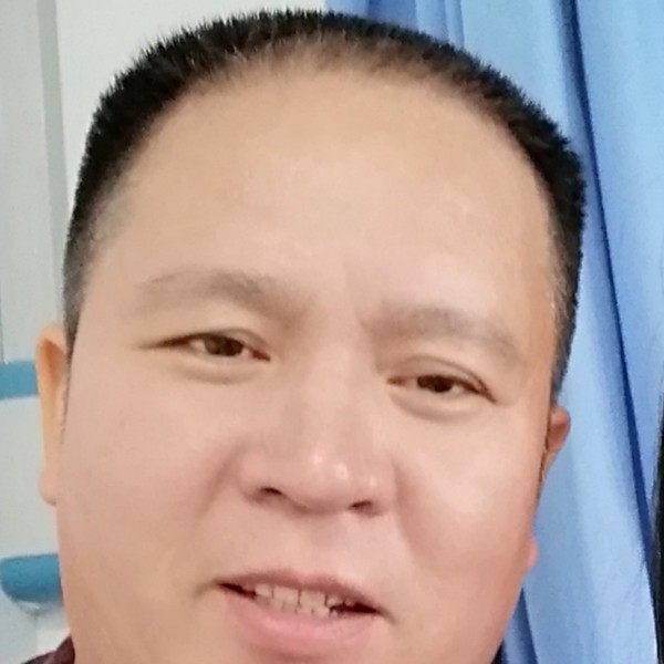 小鸭子与害羞的照片
