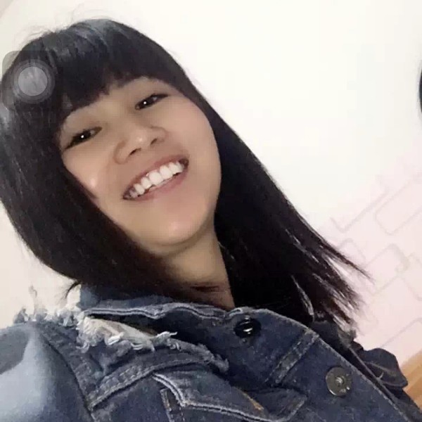 忧郁月亮的照片