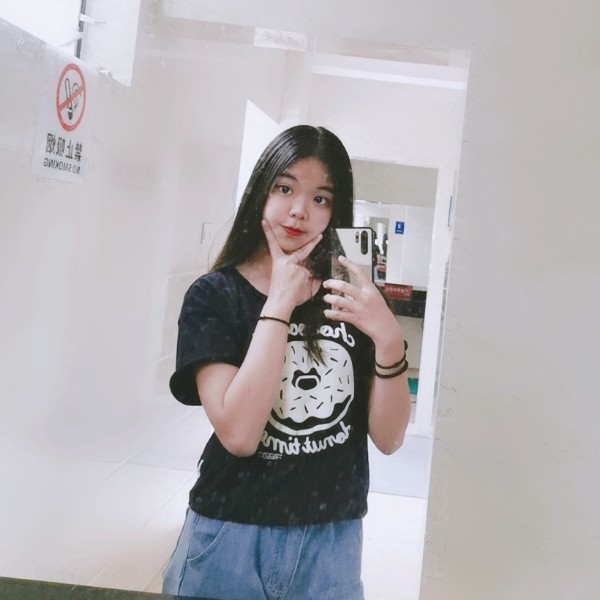 画笔保卫碧蓝的照片