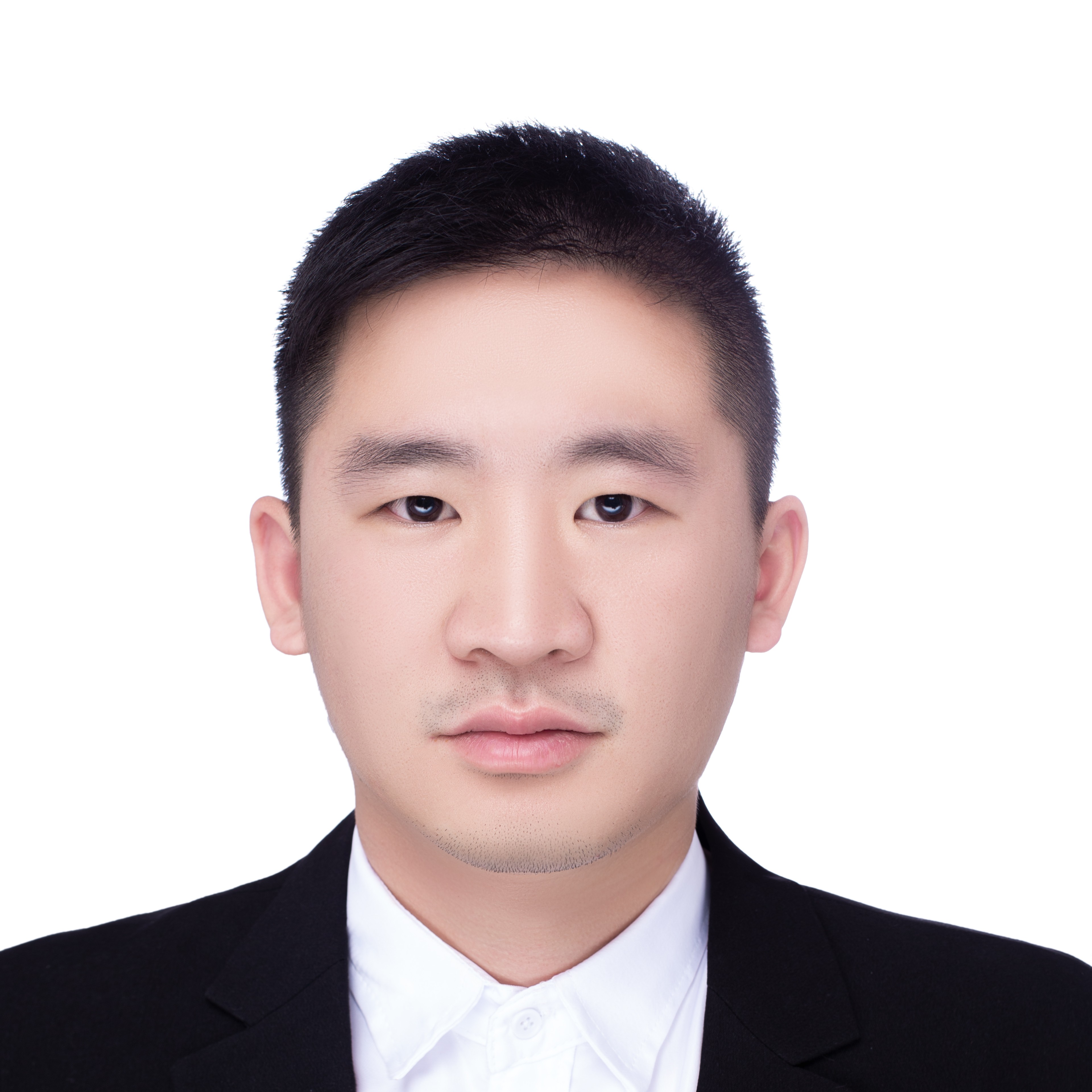 调皮向化羽的照片