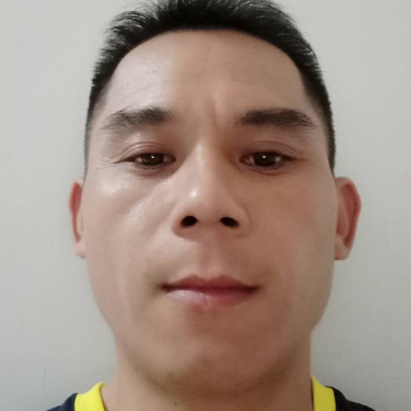 淡然帅哥的照片