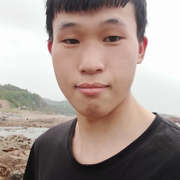 情如云漂逸的照片