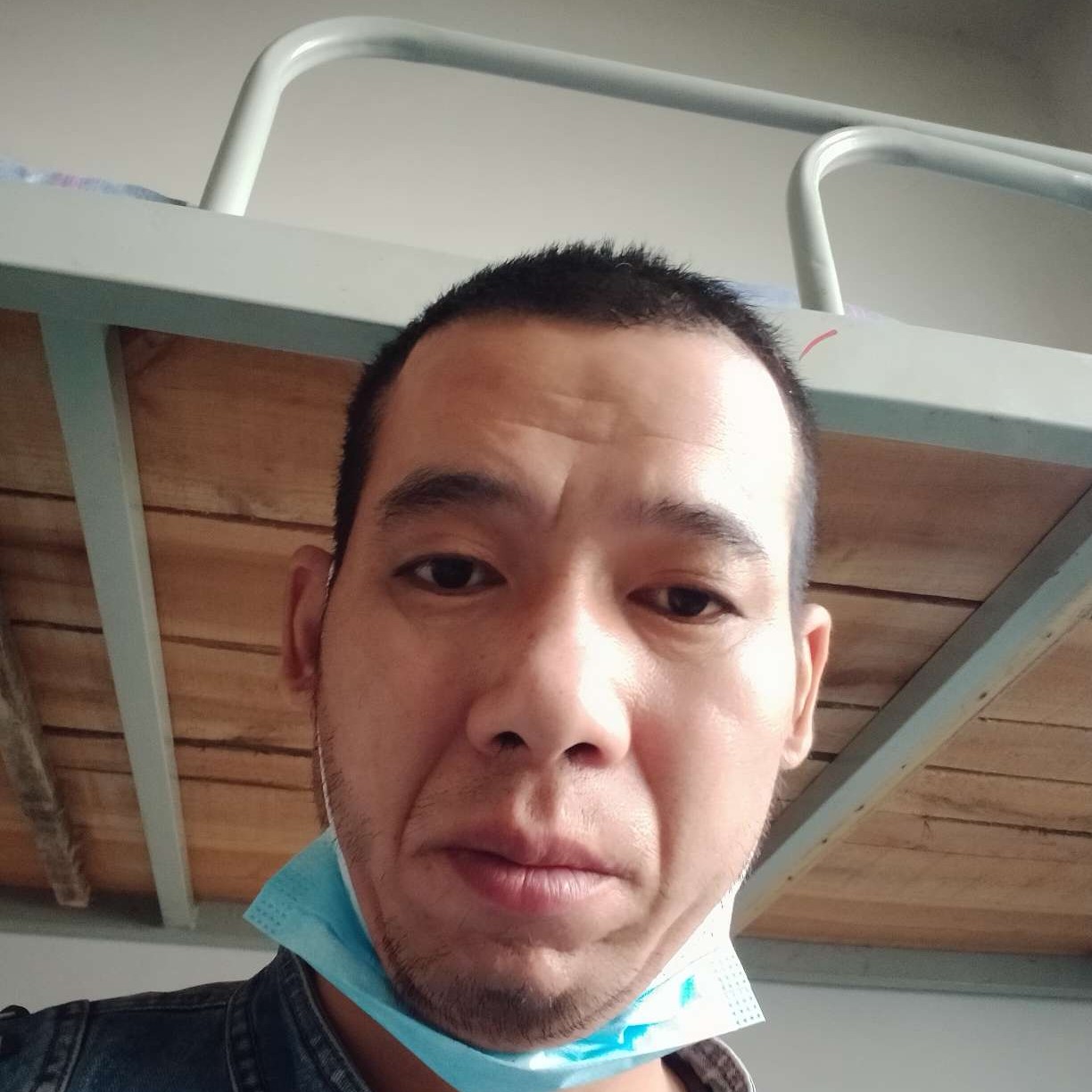 月亮依旧的照片