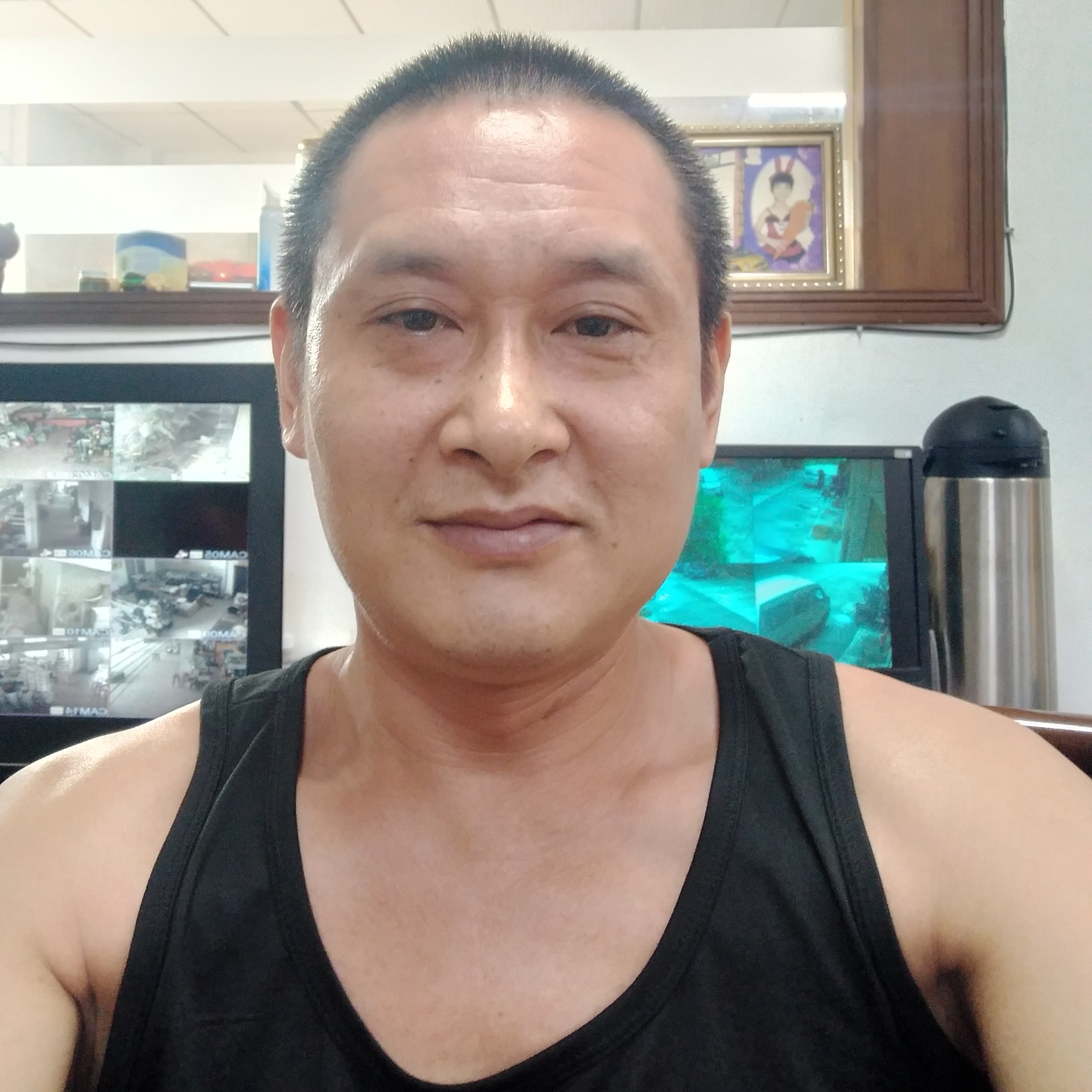 老实的离歌的照片