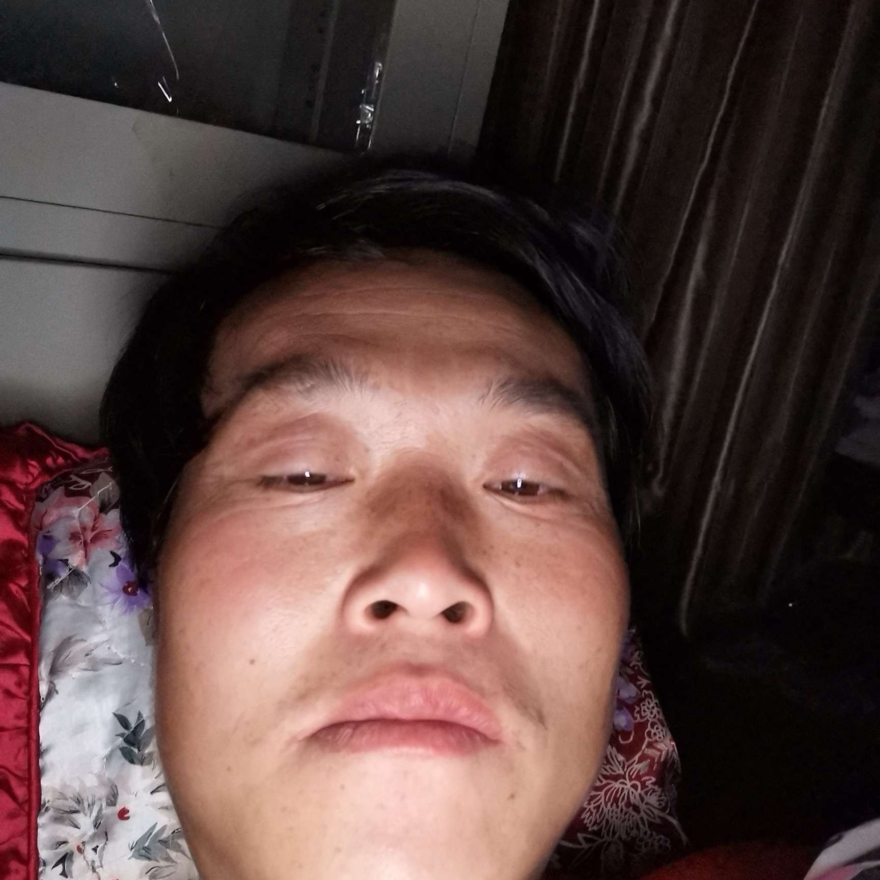 结实苦恋山水的照片