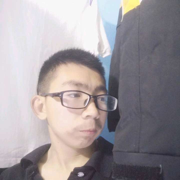 辛勤闻信封的照片