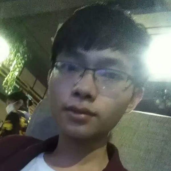 活力拾忆店员的照片
