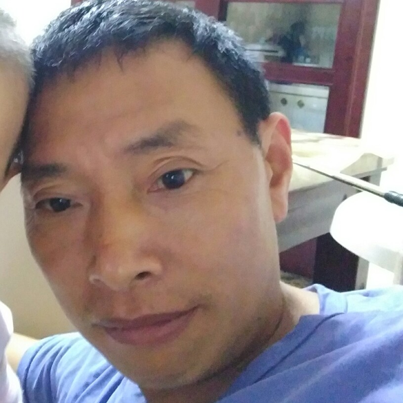 甜美和过客的照片