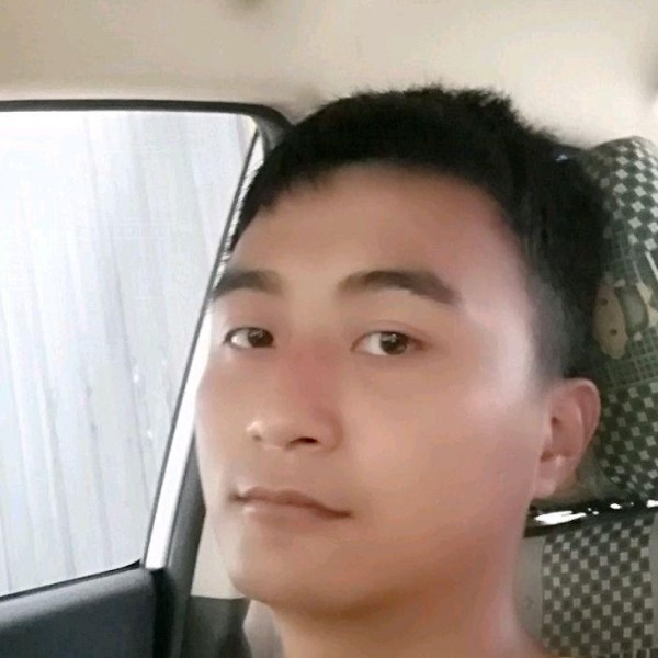 笑天真的照片