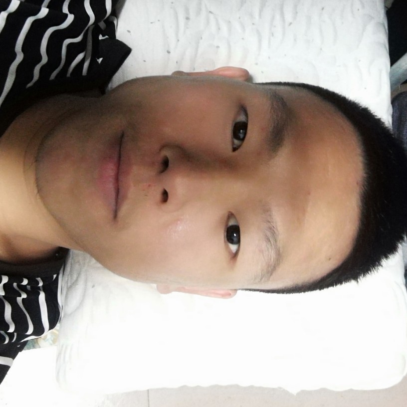 老迟到挽手犀牛的照片
