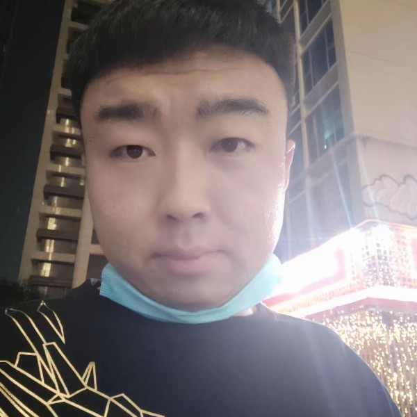 眼睛大倾心鸭子的照片