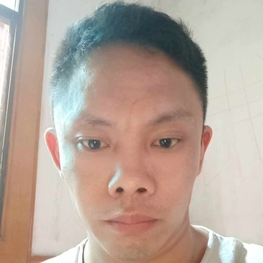 疯狂泪了丝袜的照片