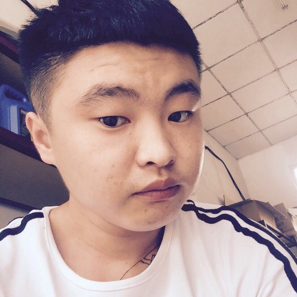 金子洋的照片