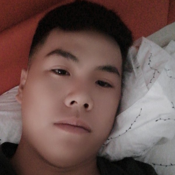 黄启龙的照片