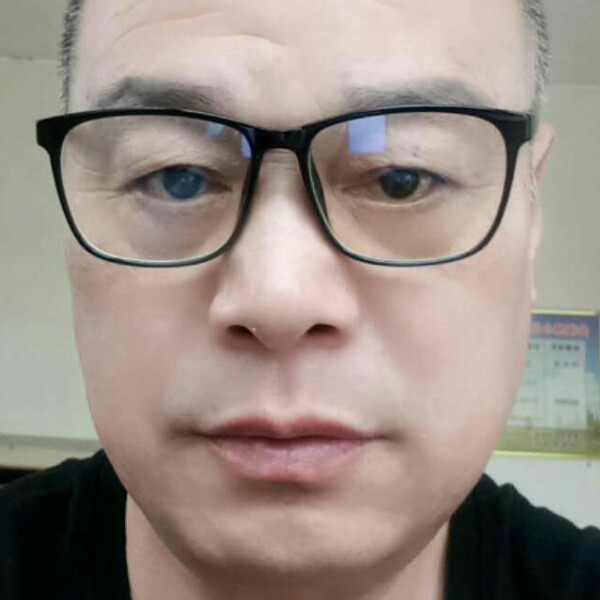 巨人整齐的照片